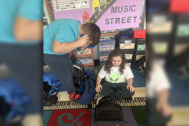 Gardiners Avenue Students Explore Music Technology With Ms. Rigano - image003