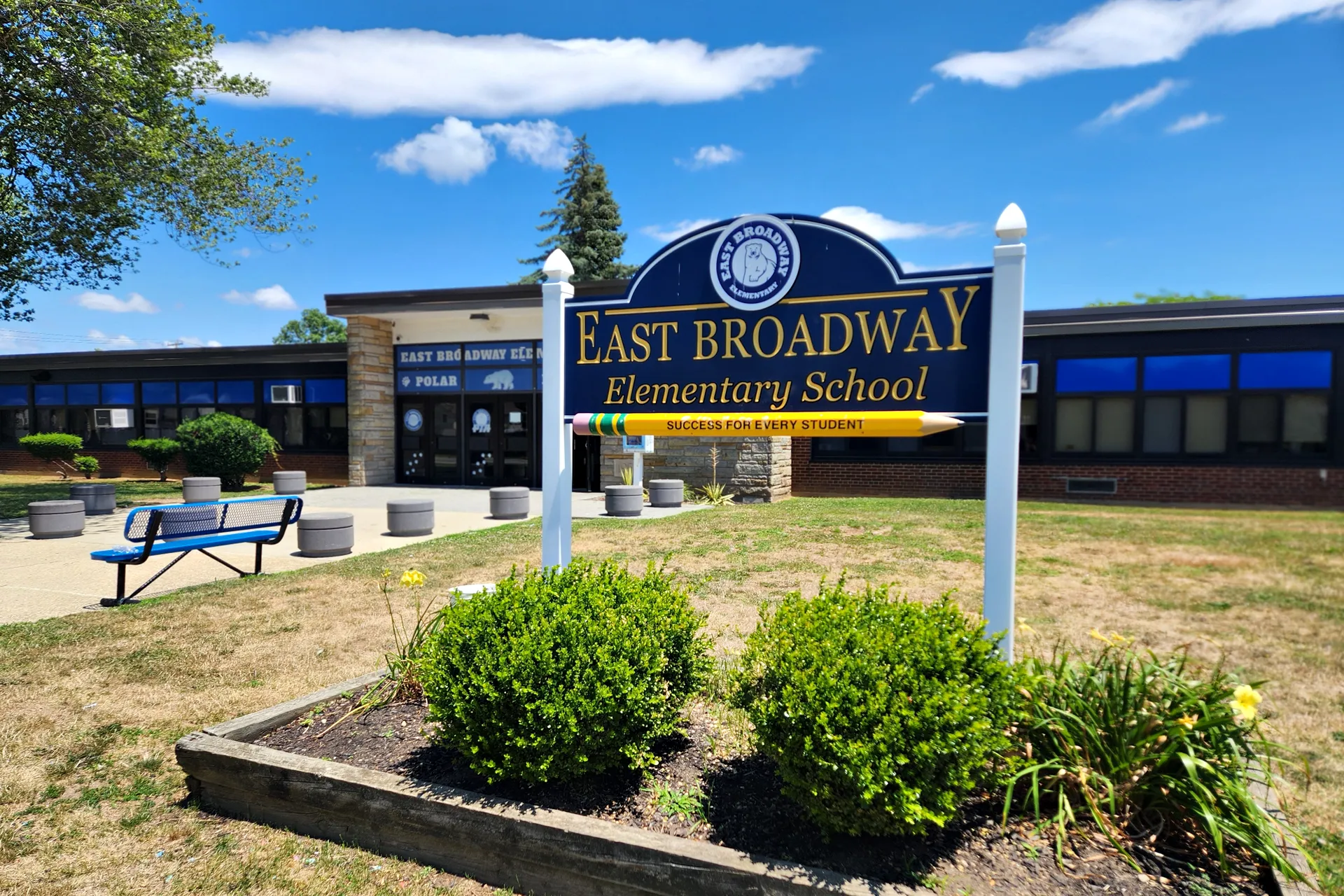 East Broadway Elementary School