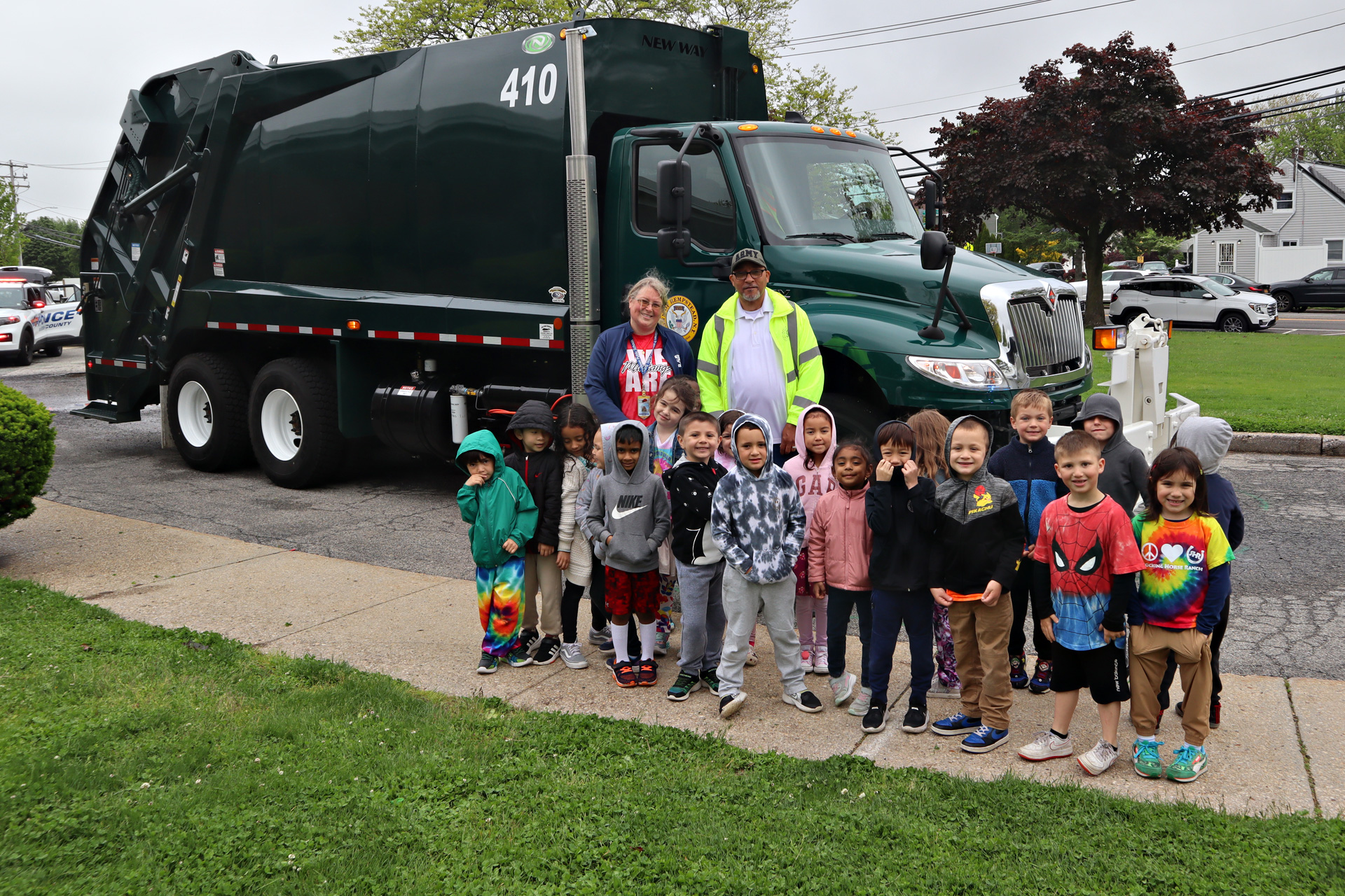 The Town of Hempstead sanitation department stopped by to show students a garbage truck.