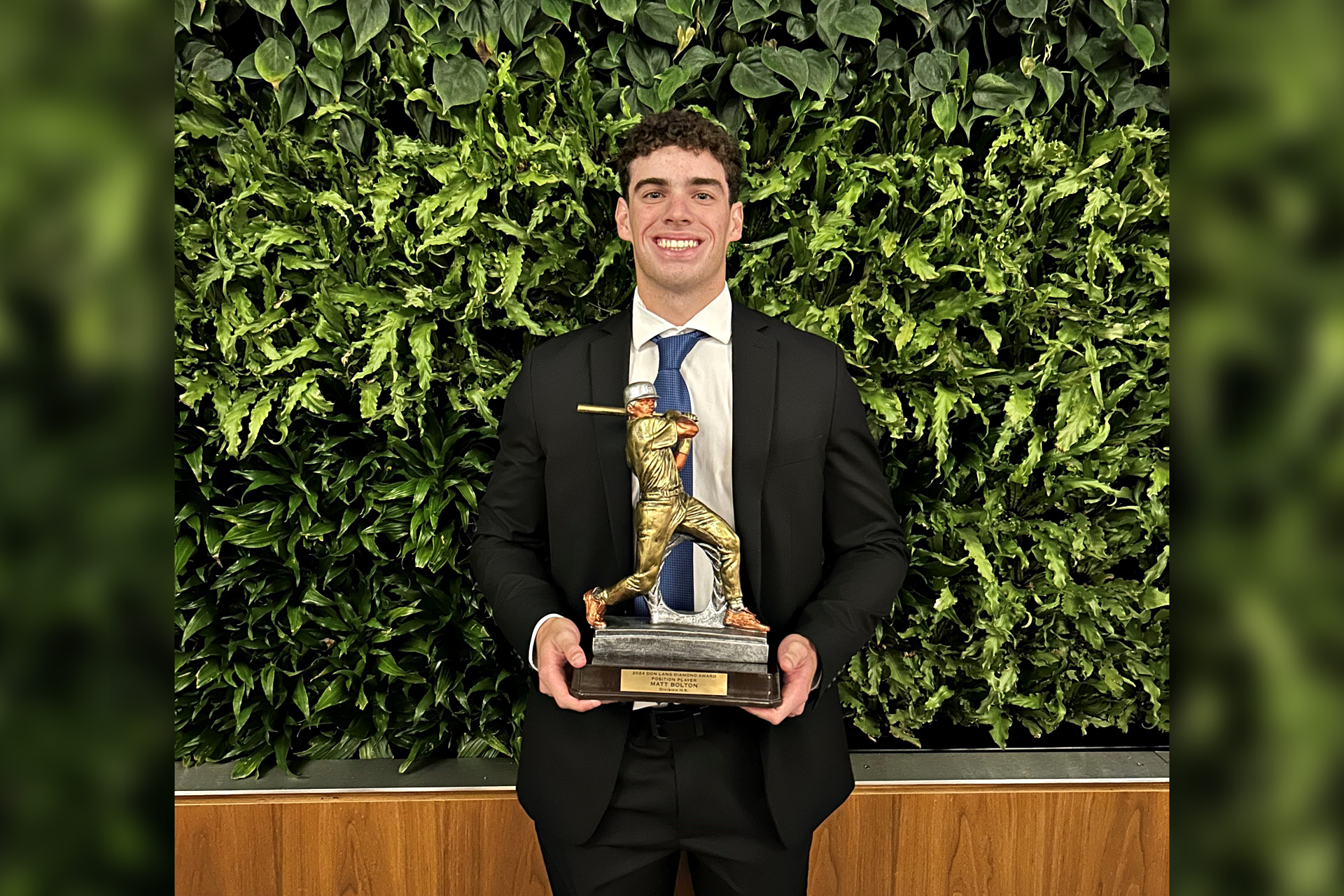 Senior Matt Bolton won the Diamond Award for Position Player which is presented to the best player in Nassau County at the Nassau County Coaches All County Dinner held at the Uniondale Marriott.