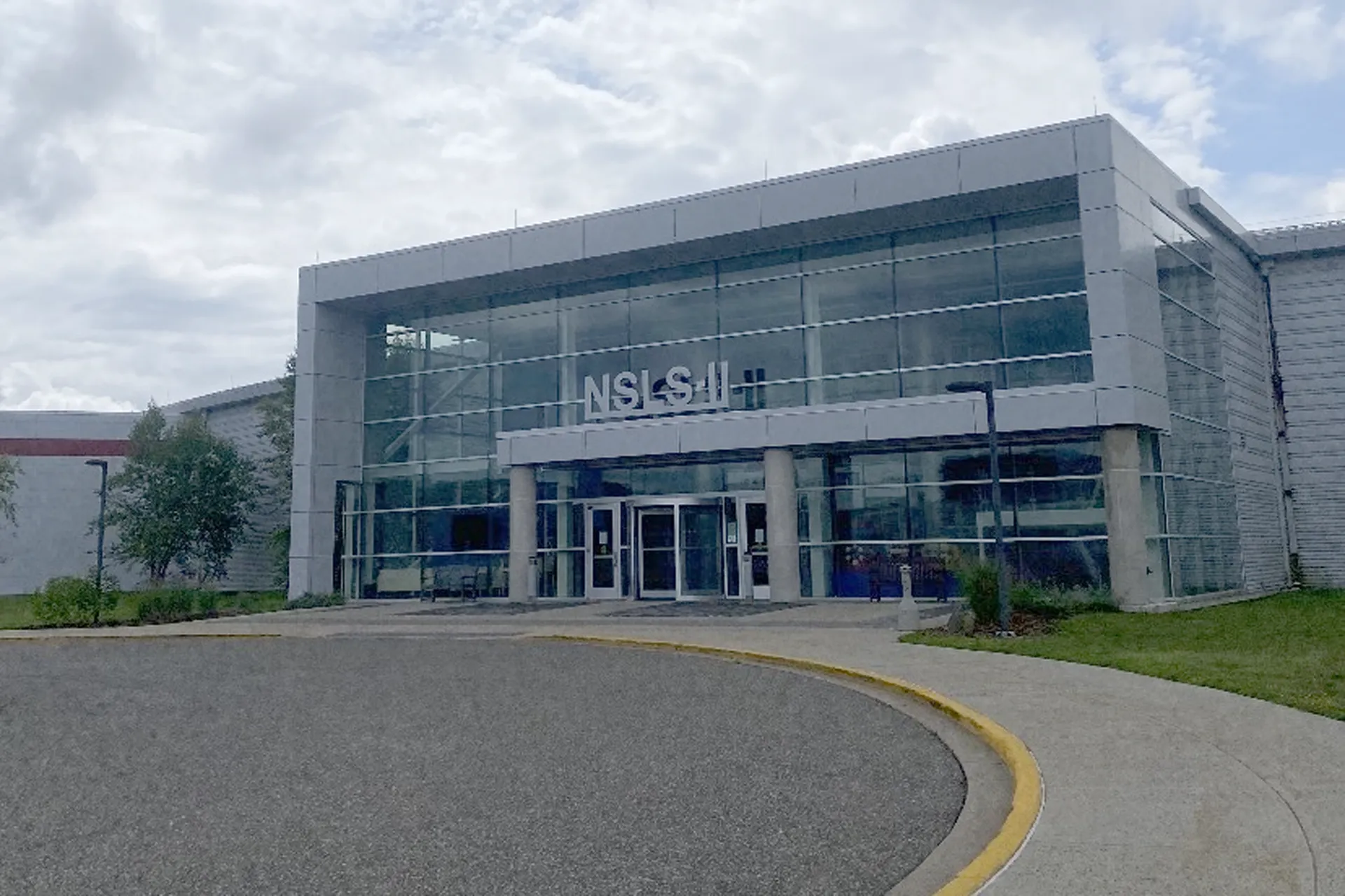 MacArthur Students Participate In Summer Programs at Brookhaven National Laboratory - image005